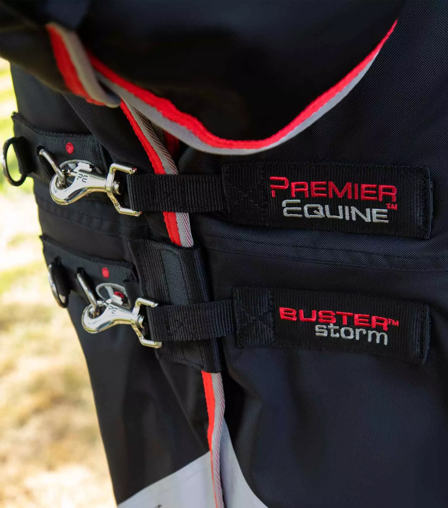 Premier Equine Buster Storm 400g Combo Turnout Rug With Snug-Fit Neck - Image 17