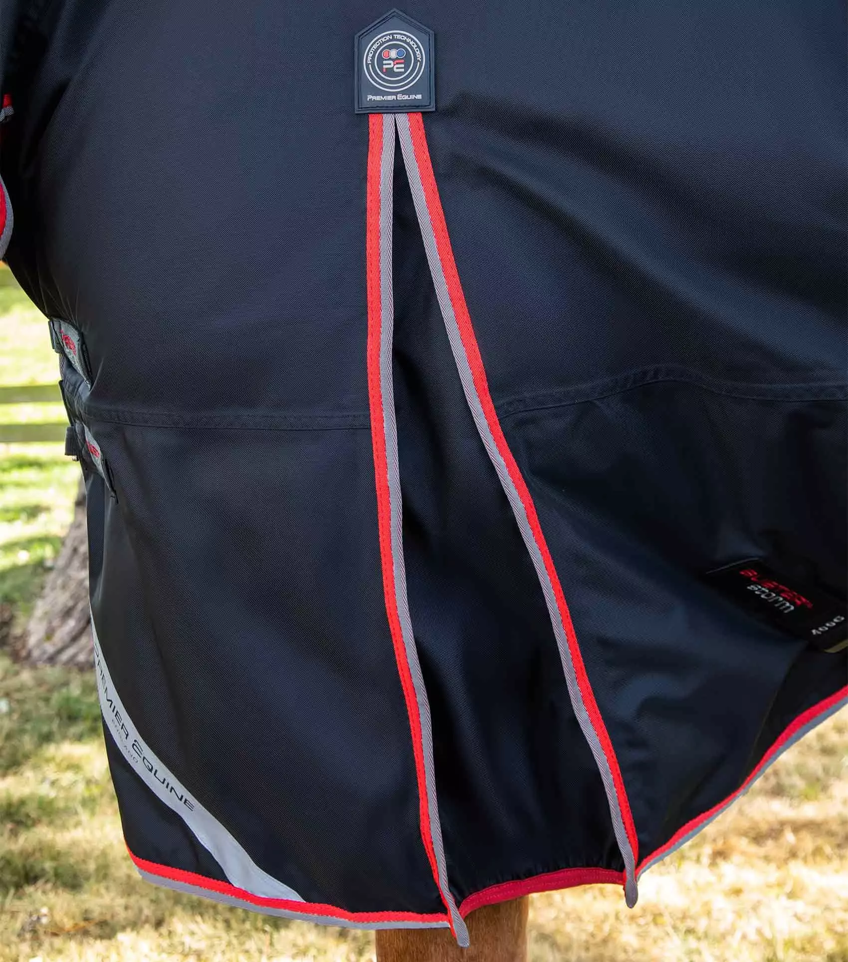 Premier Equine Buster Storm 400g Combo Turnout Rug With Snug-Fit Neck