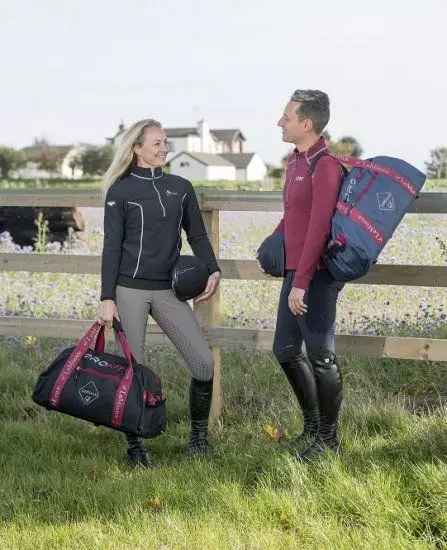 LeMieux Showkit Duffle Bag - Image 3